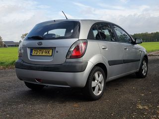 Voertuigafbeelding 5