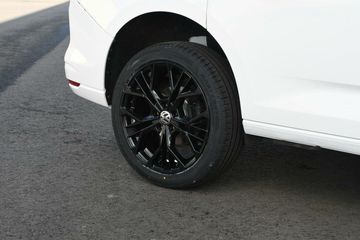 Voertuigafbeelding 9