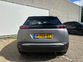 Voertuigafbeelding 12