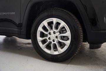 Voertuigafbeelding 27