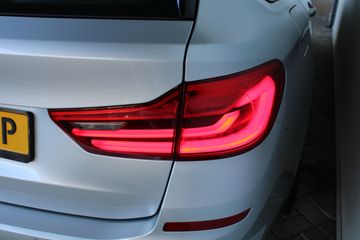 Voertuigafbeelding 12