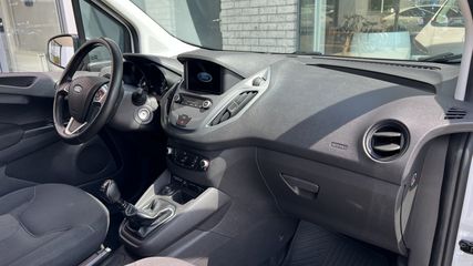 Voertuigafbeelding 9