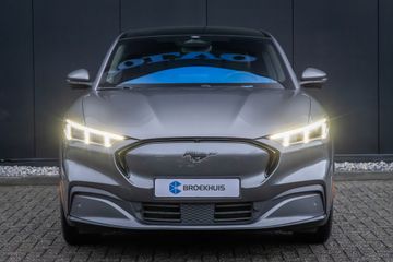 Voertuigafbeelding 8