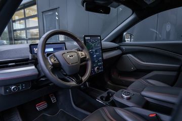 Voertuigafbeelding 9