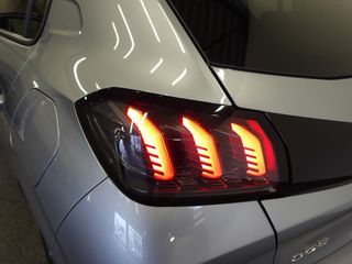 Voertuigafbeelding 10