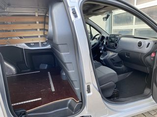 Voertuigafbeelding 7