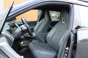 Voertuigafbeelding 16