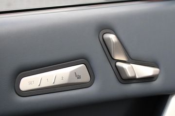 Voertuigafbeelding 32