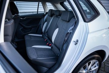 Voertuigafbeelding 8