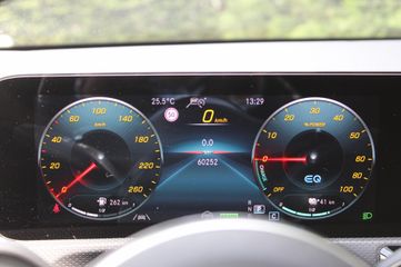 Voertuigafbeelding 17