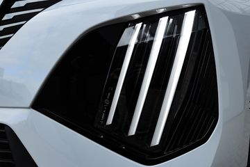 Voertuigafbeelding 8