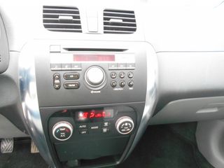 Voertuigafbeelding 8