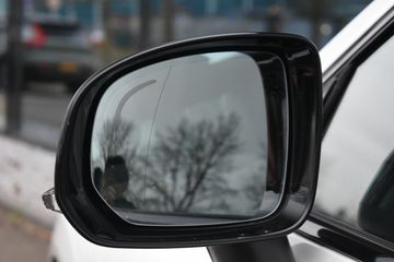 Voertuigafbeelding 12