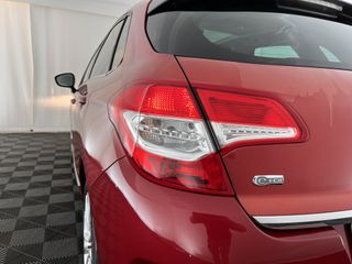 Voertuigafbeelding 26