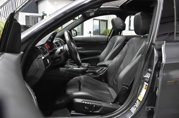 Voertuigafbeelding 9