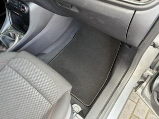 Voertuigafbeelding 31