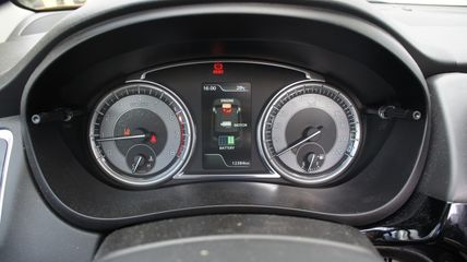 Voertuigafbeelding 3