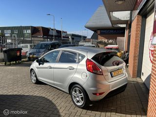 Voertuigafbeelding 2