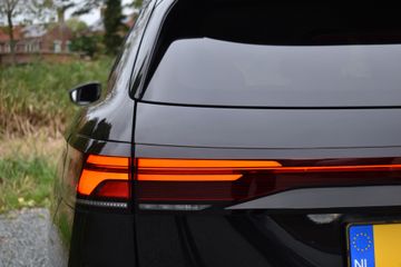 Voertuigafbeelding 9