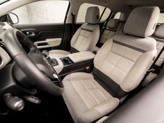 Voertuigafbeelding 12