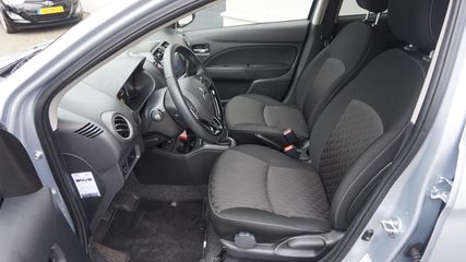 Voertuigafbeelding 8