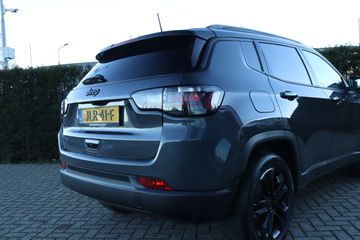 Voertuigafbeelding 12