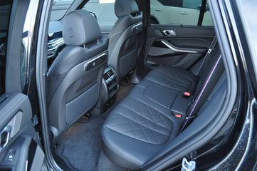 Voertuigafbeelding 24