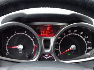 Voertuigafbeelding 13