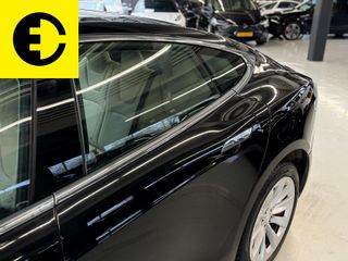 Voertuigafbeelding 38