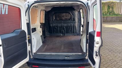 Voertuigafbeelding 5