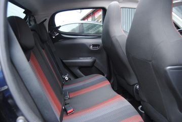 Voertuigafbeelding 7