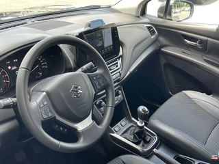 Voertuigafbeelding 6