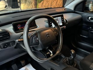 Voertuigafbeelding 19