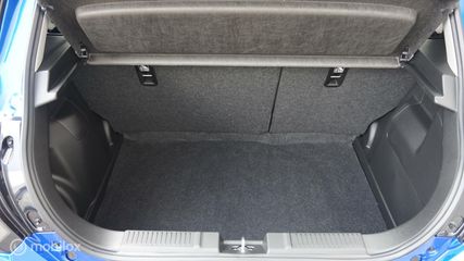 Voertuigafbeelding 28