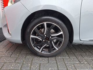 Voertuigafbeelding 8