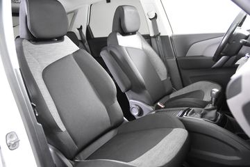 Voertuigafbeelding 6