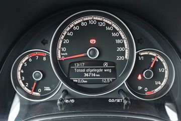 Voertuigafbeelding 6