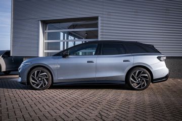 Voertuigafbeelding 3