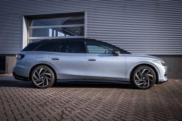 Voertuigafbeelding 4