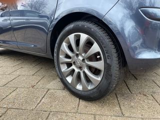 Voertuigafbeelding 7