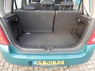 Voertuigafbeelding 8