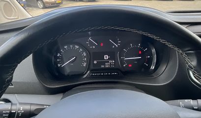 Voertuigafbeelding 16