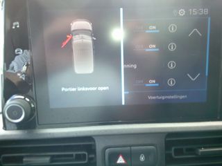 Voertuigafbeelding 12