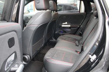 Voertuigafbeelding 28