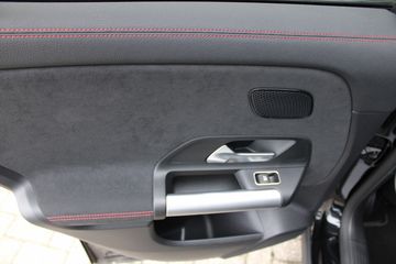 Voertuigafbeelding 29