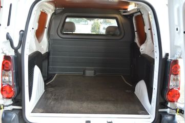 Voertuigafbeelding 13