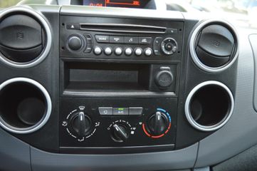 Voertuigafbeelding 9