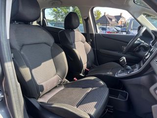 Voertuigafbeelding 7