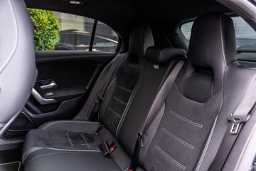 Voertuigafbeelding 12