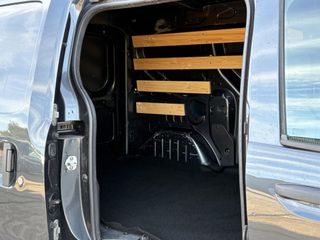 Voertuigafbeelding 12